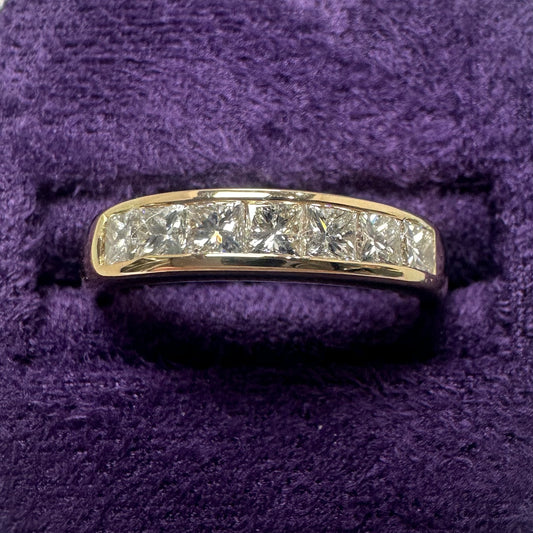 18ct Diamond Ring